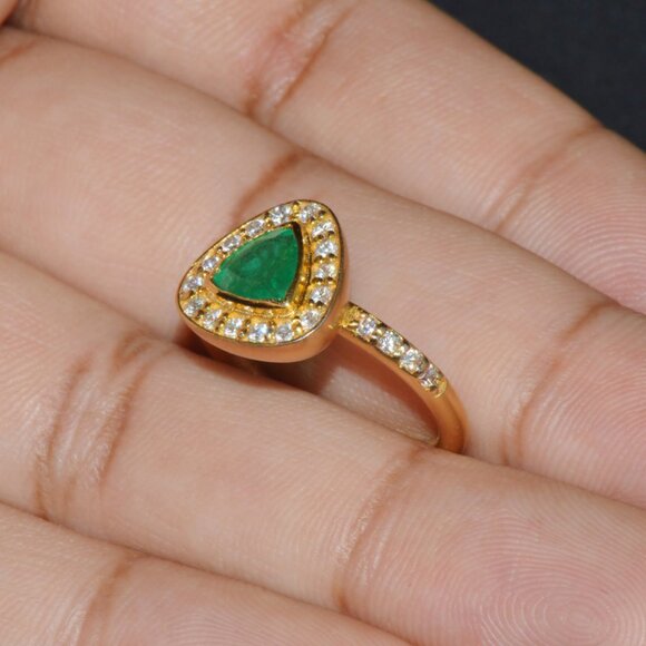 Certified Natural 1.25CTS VS F Diamond Colombian Emerald 18K Solid Gold Ring - Picture 6 of 10